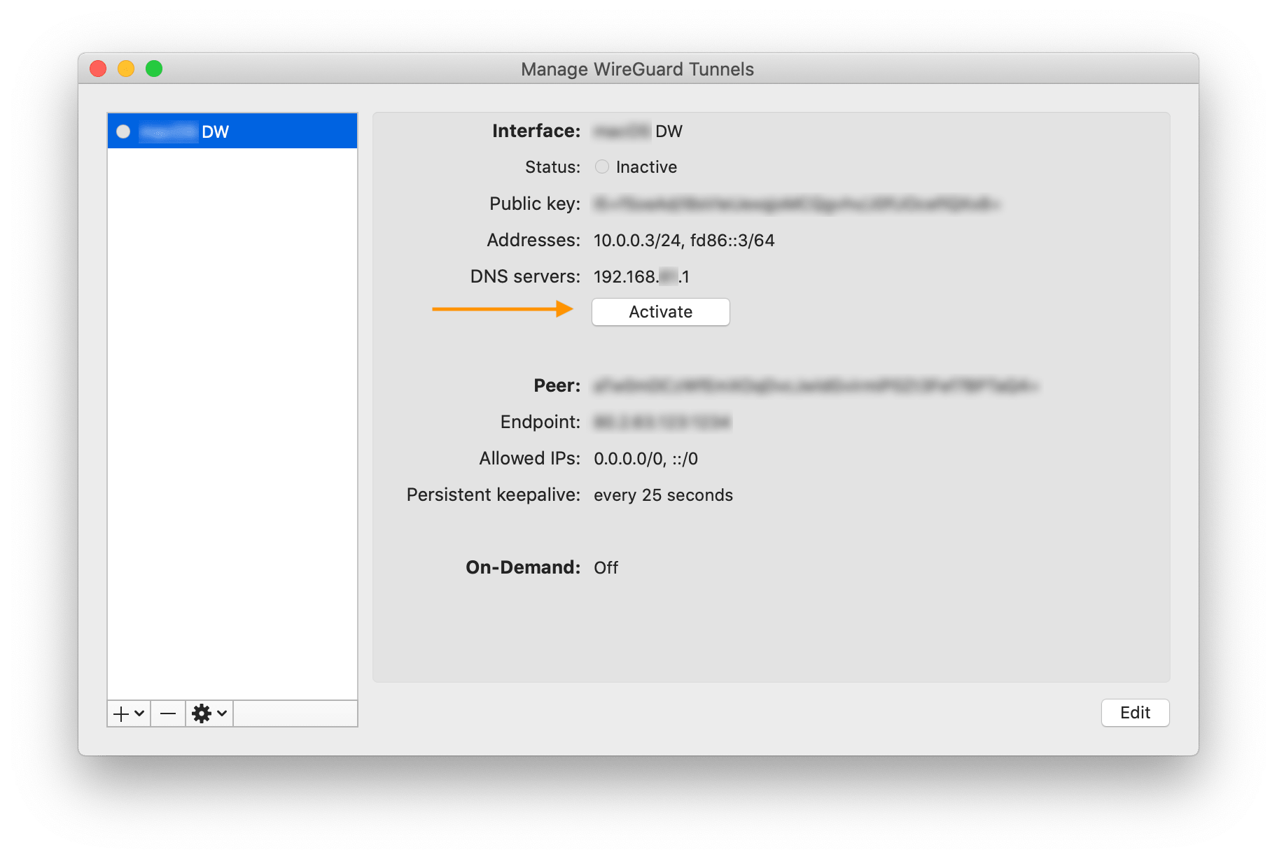 Zapisujemy dodanego klienta w aplikacji WireGuard na macOS i aktywujemy przy pomocy przycisku Activate